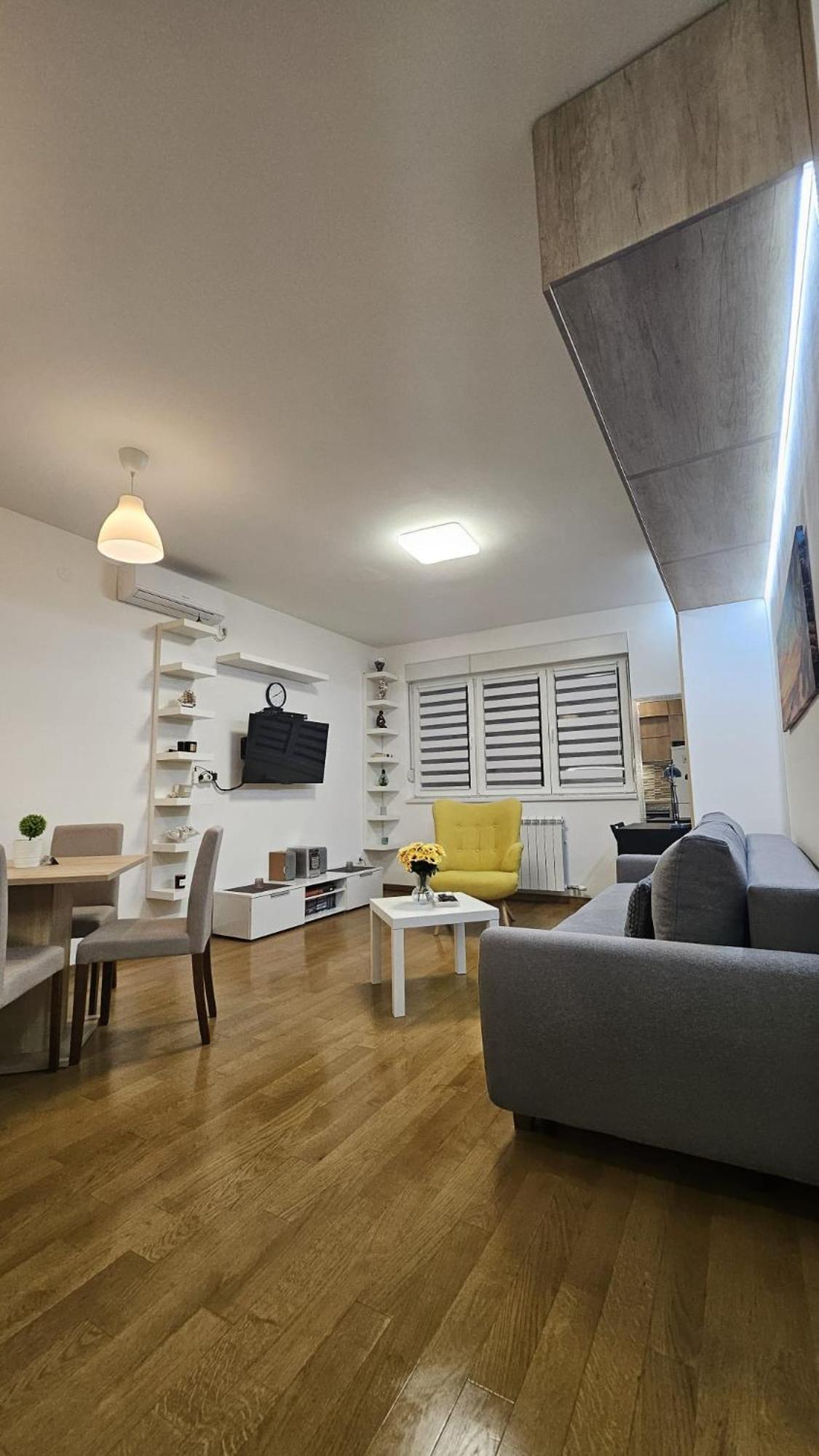 Porodicno-Poslovni Udoban Stan Apartment Belgrade Exterior photo